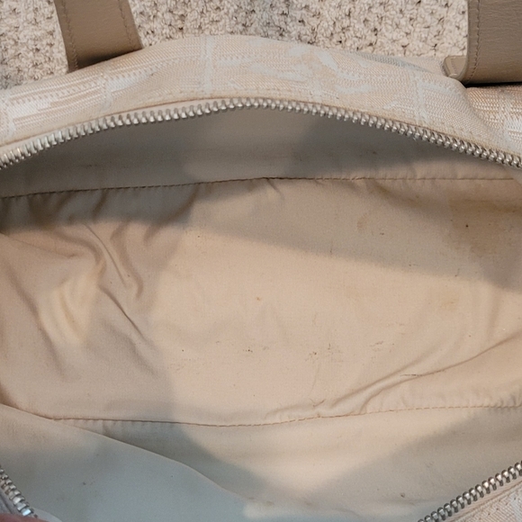 **HOST PICK ** Authentic Chanel Travel Line Handbag in Beige - Picture 13 of 16